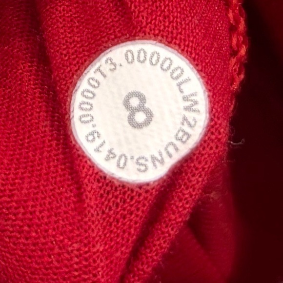 Lululemon Energy Bra Size 8 In Manifesto Foil Dark Red - Picture 4 of 4